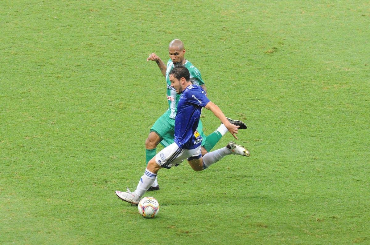 Cruzeiro x Juventude: fotos do jogo desta sexta-feira, no Mineiro, pela 16 rodada da Srie B