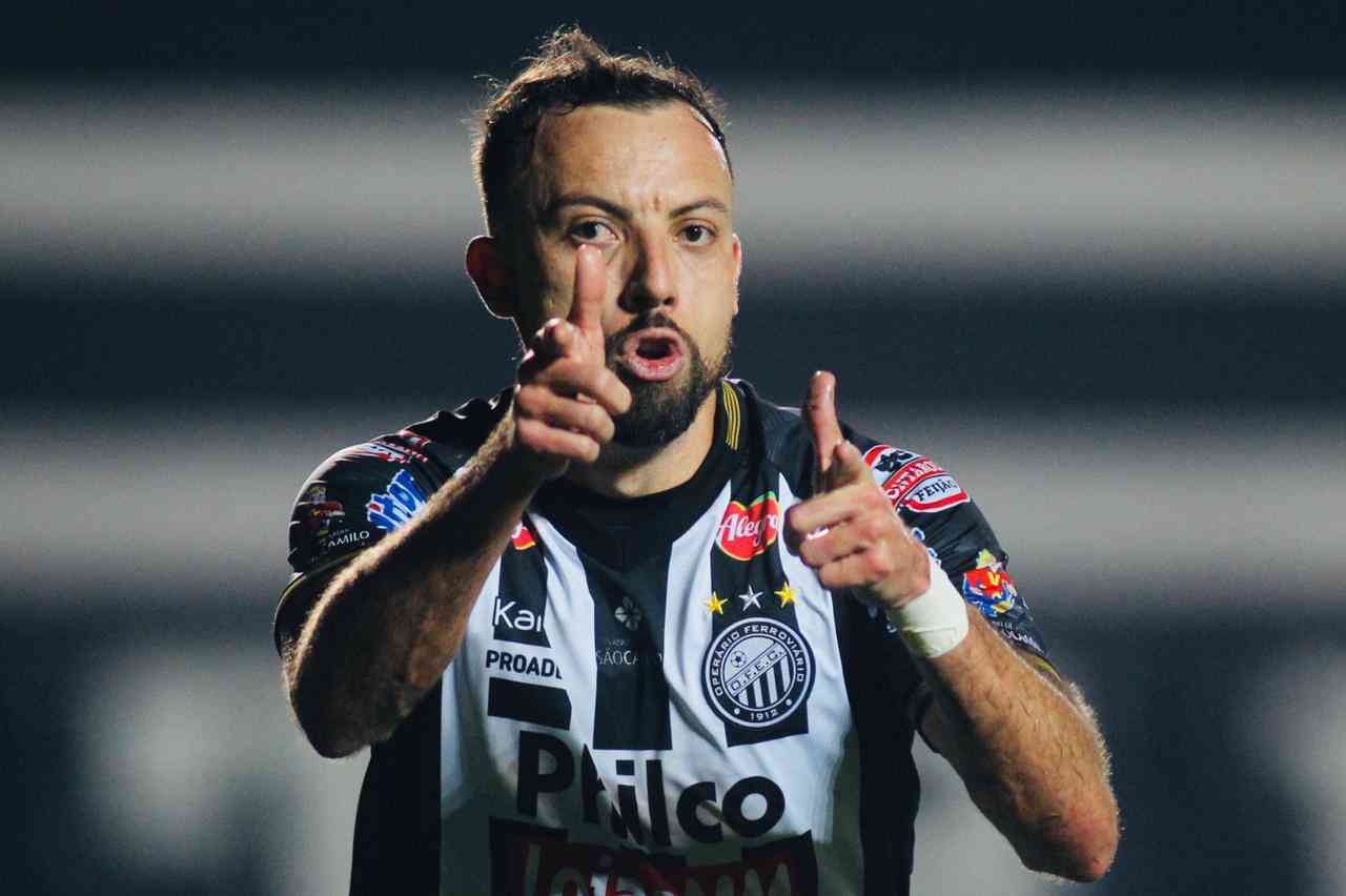 Bráulio da Silva Machado será o dono do apito para Corinthians e Atlético -  FalaGalo