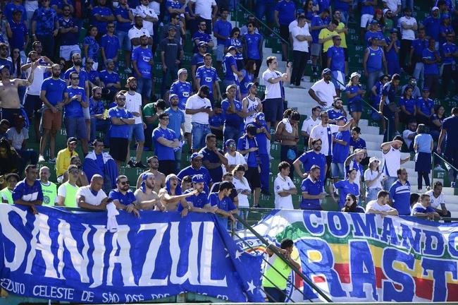 Fotos da derrota do Cruzeiro para o Guarani, por 1 a 0, no Brinco de Ouro, em Campinas, pela 17 rodada da Srie B