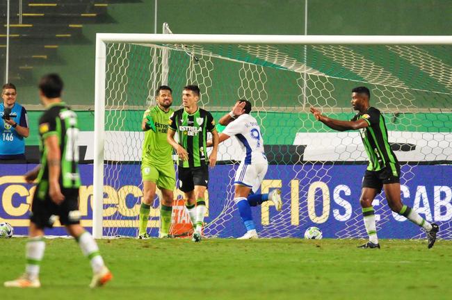 Fotos do clssico entre Amrica-MG e Cruzeiro