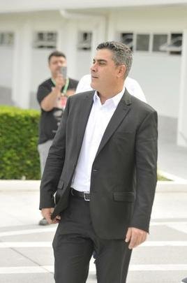 Levir Culpi foi apresentado pela diretoria na Cidade do Galo, enquanto os jogadores treinavam