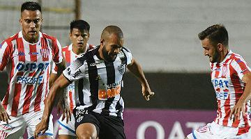 Galo foi batido pelo Unión em Santa Fé, na Argentina