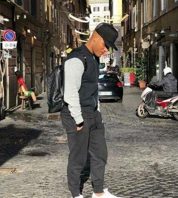 Patric está em Roma, na Itália