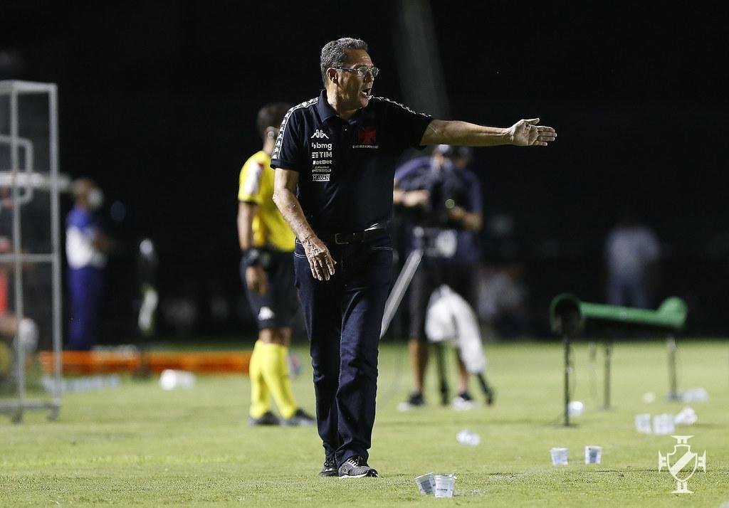 18. Vanderlei Luxemburgo (Vasco) -  aps se recuperar de internao pela COVID-19, Luxa foi anunciado pelo clube carioca no dia 31 de dezembro de 2020. O experiente treinador comanda o Vasco na luta contra o rebaixamento.