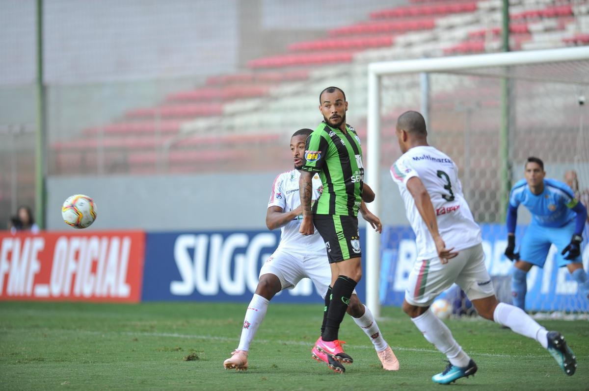 Amrica e Boa Esporte empataram em jogo movimentado no Independncia 