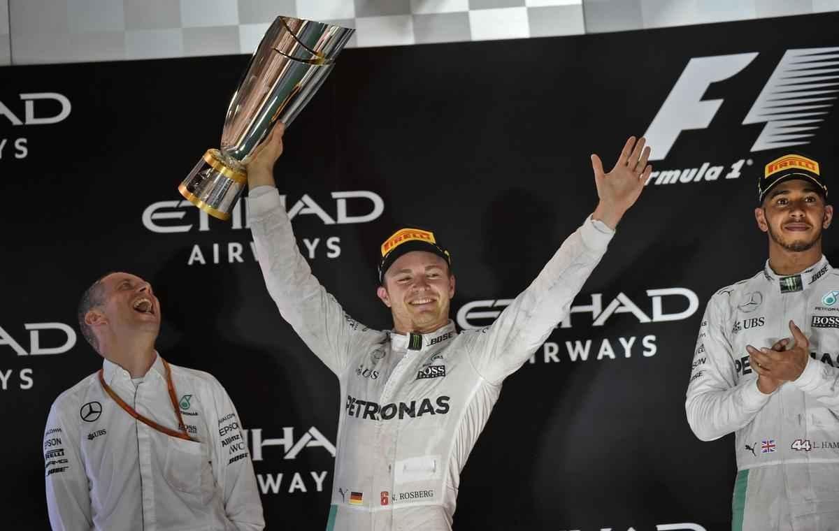 Festa de Nico Rosberg com o ttulo indito na Frmula 1; feito veio com segundo lugar em Abu Dhabi
