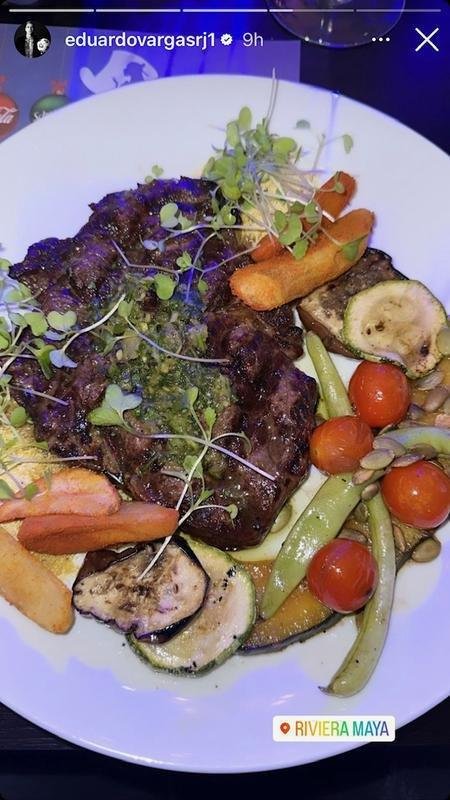 Vargas publicou foto de comida no Mxico.