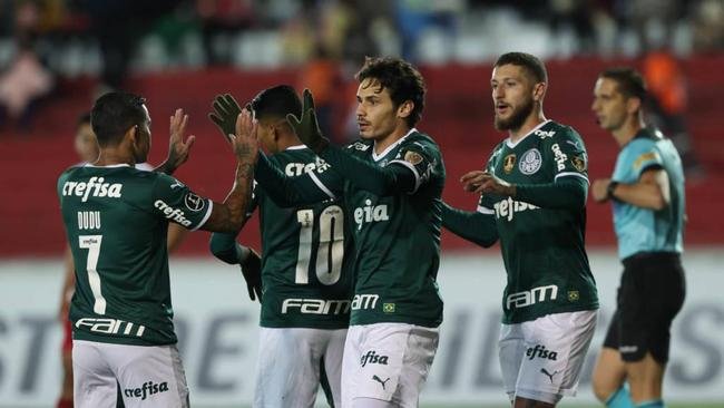 Com 100% de aproveitamento, o Palmeiras j est classificado. Inclusive, o Verdo tambm garantiu antecipadamente a primeira colocao do Grupo A