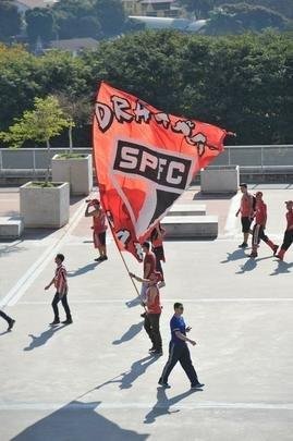 Imagens das torcidas de Cruzeiro e So Paulo no Mineiro