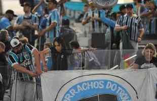 Chegada das torcidas de Cruzeiro e Grmio ao Mineiro para a semifinal da Copa do Brasil