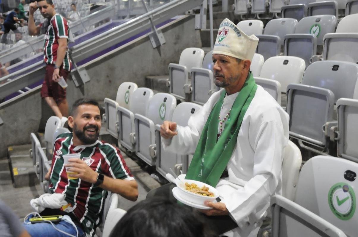 Fotos da torcida do Fluminense na partida de volta das oitavas de final da Copa do Brasil, no Mineiro, contra o Cruzeiro