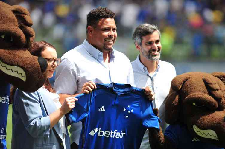Casa de apostas britnica, a Betfair foi anunciada em 28 de janeiro como a nova patrocinadora mster do Cruzeiro para 2023