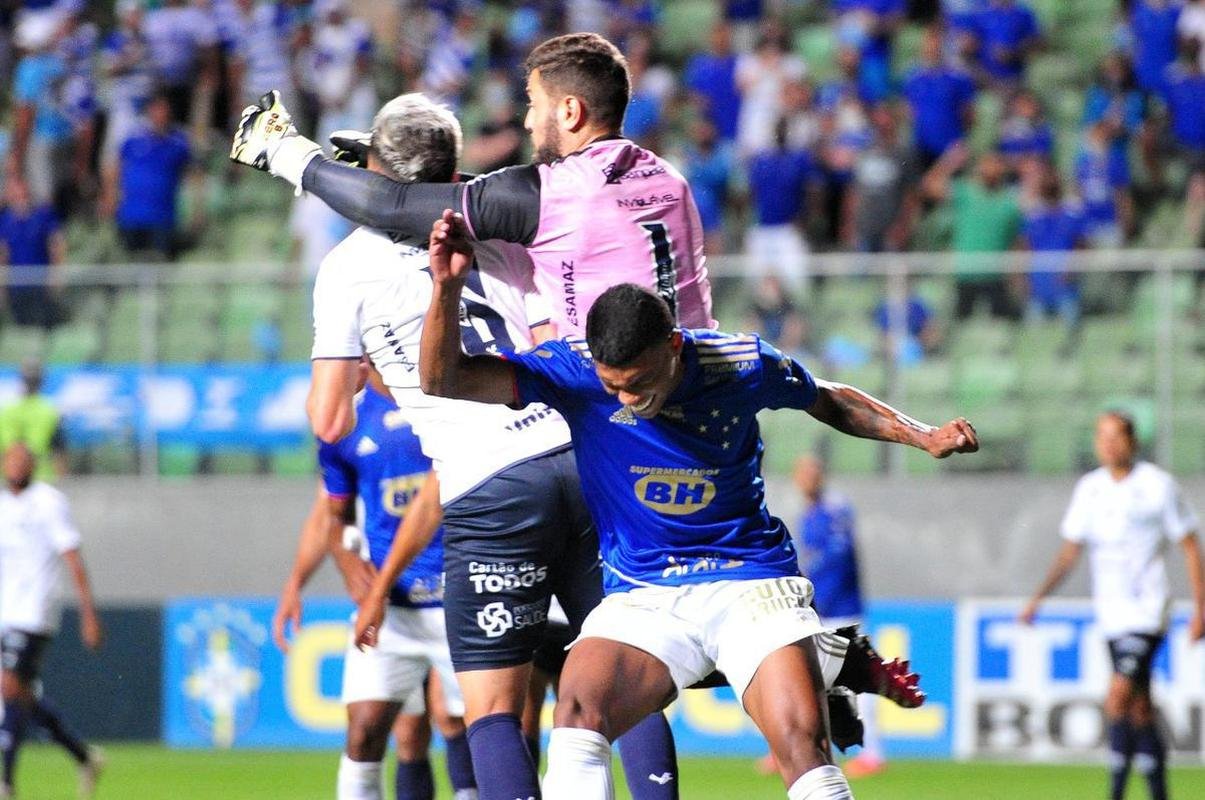 Fotos do jogo entre Cruzeiro e Remo, no Independncia, em BH, pela 32 rodada da Srie B do Brasileiro