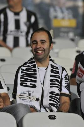 Imagens das torcidas de Atltico e Grmio, no Mineiro, pela deciso da Copa do Brasil