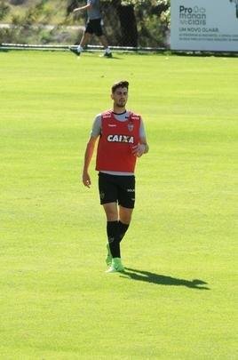 Matheus Mancini - contratado inicialmente para o time sub-23, foi promovido ao grupo principal após redução de peças para a posição por causa de lesões. Foi utilizado em seis partidas. Ele foi emprestado ao Londrina em 2018 e, neste ano, foi reintegrado ao elenco.