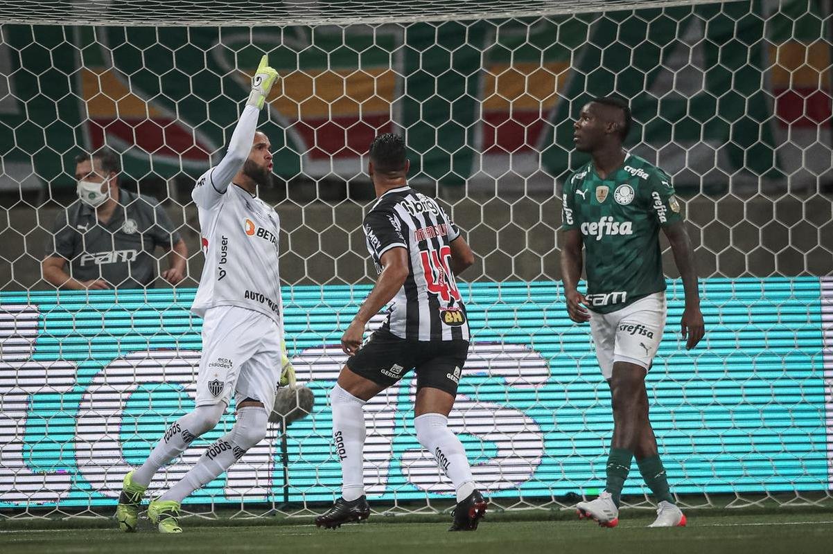 Everson defendeu pnalti do Palmeiras cobrado por Patrick de Paula