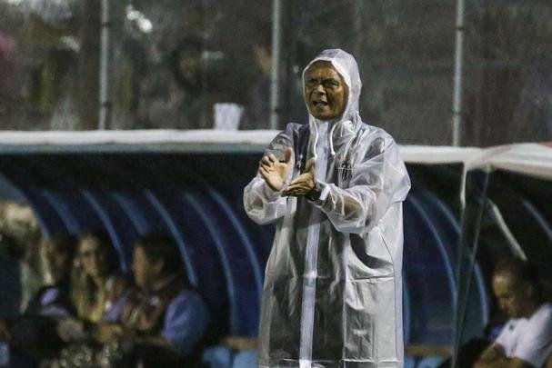 Imagens da vitória do Atlético sobre a URT