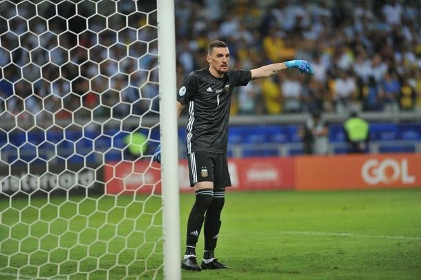 Fotos da vitria do Brasil sobre a Argentina, por 2 a 0, no Mineiro, pela semifinal da Copa Amrica; Gabriel Jesus e Firmino marcaram os gols da seleo em BH