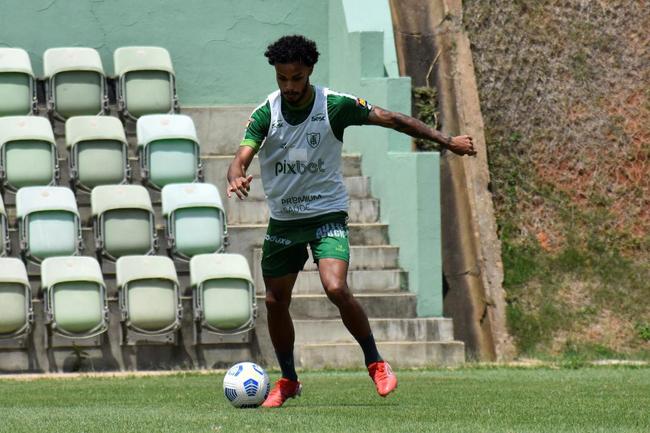 Jogadores do América querem a vitória para que o time siga na briga pelas copas Sul-Americana e Libertadores