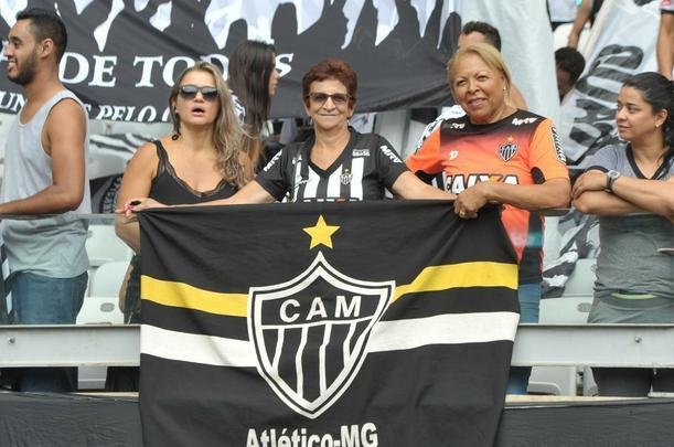 Fotos da torcida do Atltico na primeira final do Mineiro, contra o Cruzeiro, no Mineiro