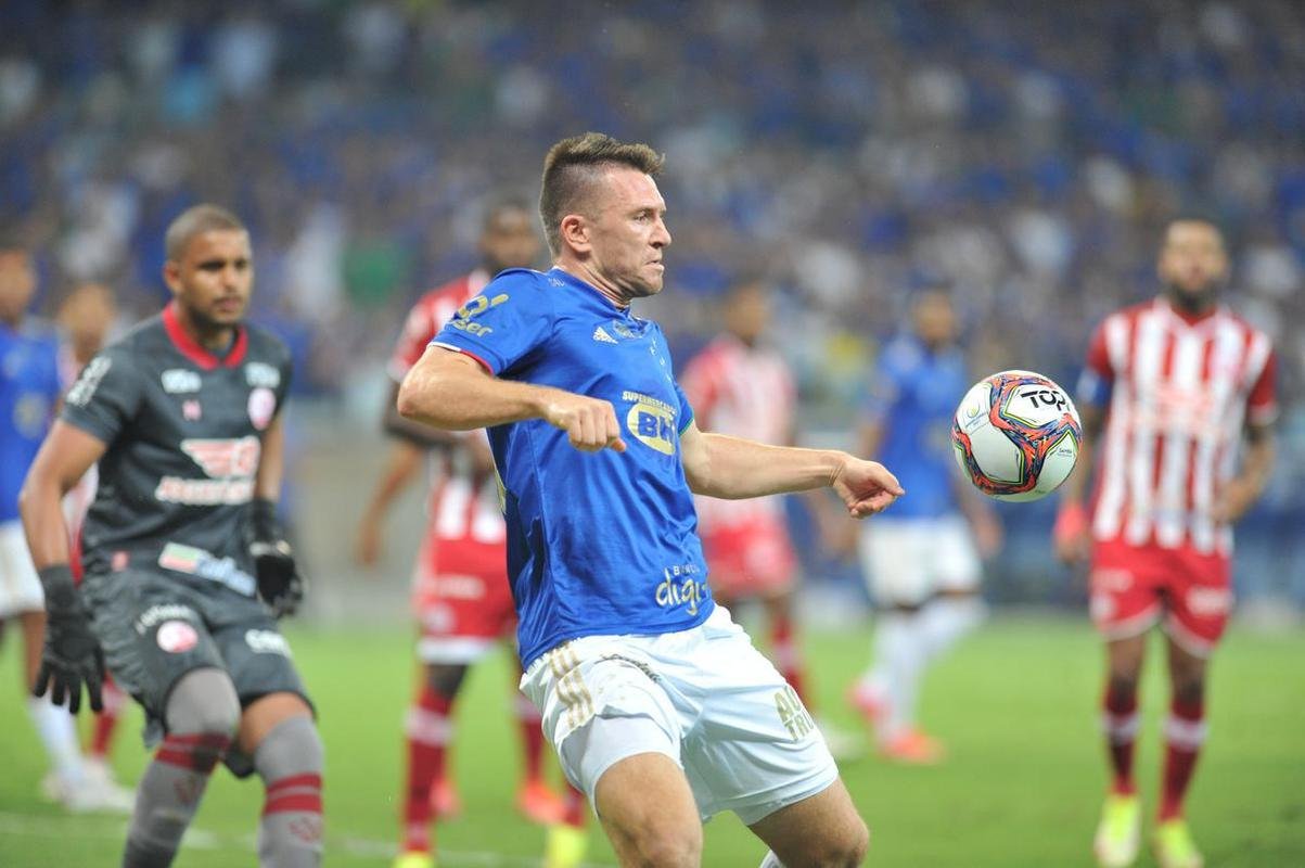 Fotos do jogo entre Cruzeiro e Nutico, no Mineiro, que marcou as despedidas de Rafael Sobis e Ariel Cabra.