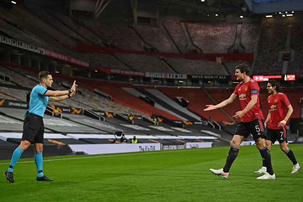 Fotos do duelo entre Manchester United e Roma pela semifinal da Liga Europa