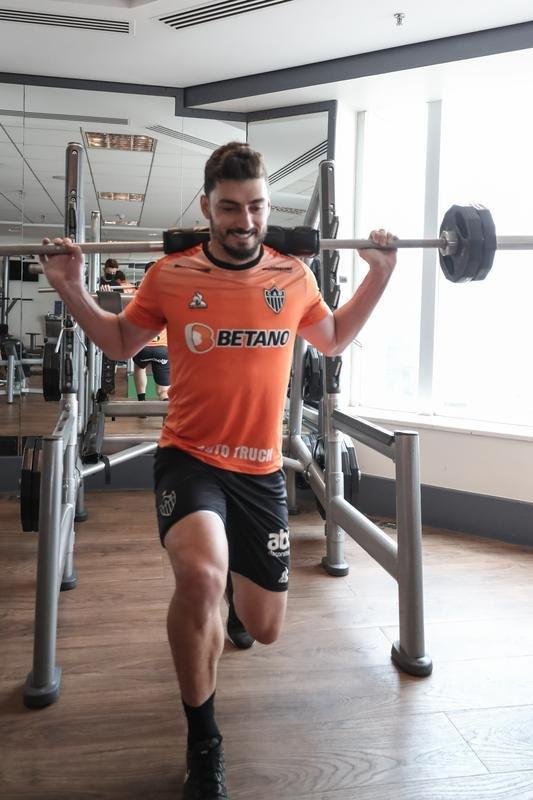 Jogadores do Atltico fizeram uma atividade regenerativa em So Paulo nesta quarta-feira, dia seguinte ao empate por 0 a 0 com o Palmeiras