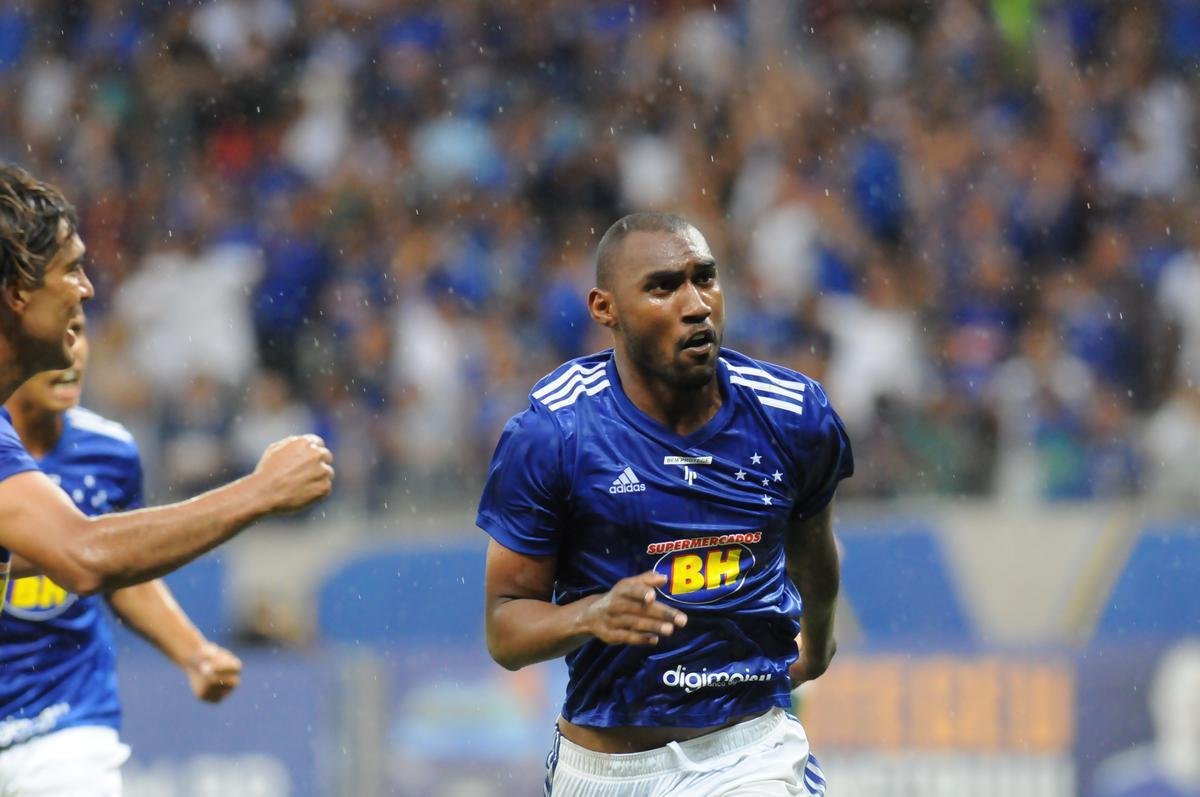 No Mineiro, Cruzeiro vence Uberlndia pela stima rodada do Campeonato Mineiro 