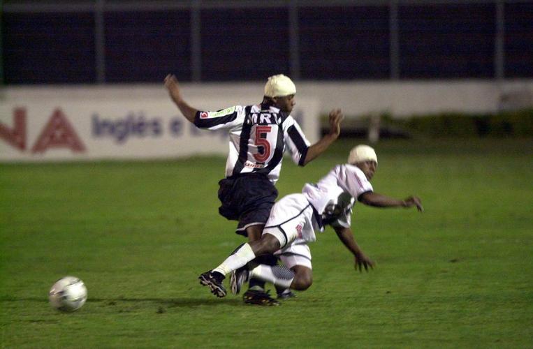 Jogos Olímpicos de Atenas, em 2004: 5 jogos, 2 empates, 3 derrotas, 5 gols marcados e 11 gols sofridos