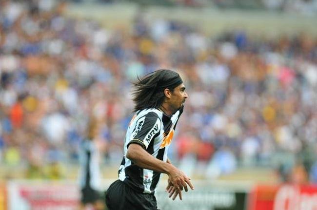 Fotos exclusivas do clssico entre Cruzeiro e Atltico na reabertura oficial do Mineiro