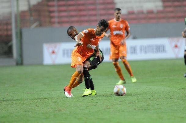 Com gols de Felipe Augusto e Al, Amrica venceu Coimbra por 2 a 0, nesta segunda-feira, no Independncia, pela sexta rodada do Campeonato Mineiro