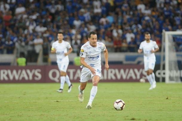 Equipes se enfrentaram pela sexta rodada do Grupo B da Copa Libertadores