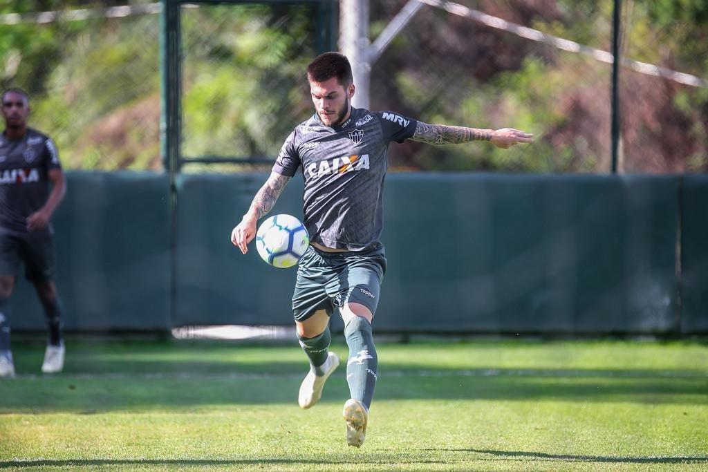 Aps empate no clssico, Atltico volta aos treinos na Cidade do Galo