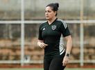 Tcnica do Atltico ironiza CBF: 'Premiao no feminino  viajar de nibus'