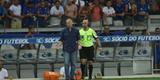 Mano reclamou da expulso de Lucas e tambm foi tirado do jogo pelo rbitro
