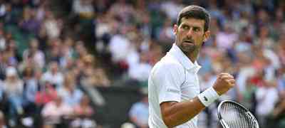 Djokovic passeia em quadra e vai às oitavas de Wimbledon