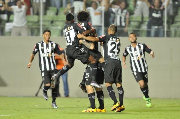 Atltico marcou gol sobre o Del Valle logo aos trs minutos, com Pratto, e explodiu Independncia