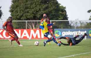 Fotos do jogo-treino entre Cruzeiro e Boa Esporte, disputado na Toca da Raposa II, em Belo Horizonte. Time celeste venceu por 2 a 0, com gols de Stnio