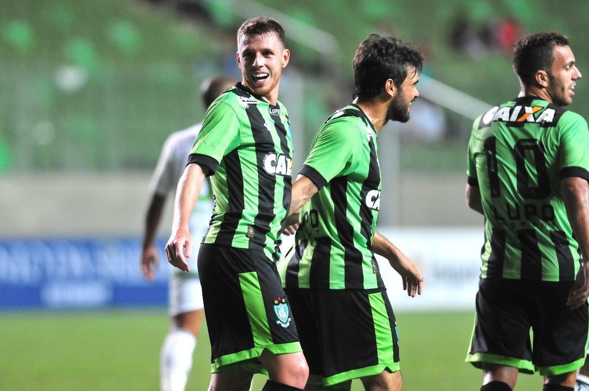 Fotos de Amrica x Caldense, no Independncia, pela 10 rodada do Campeonato Mineiro (Ramon Lisboa/EM D.A Press)