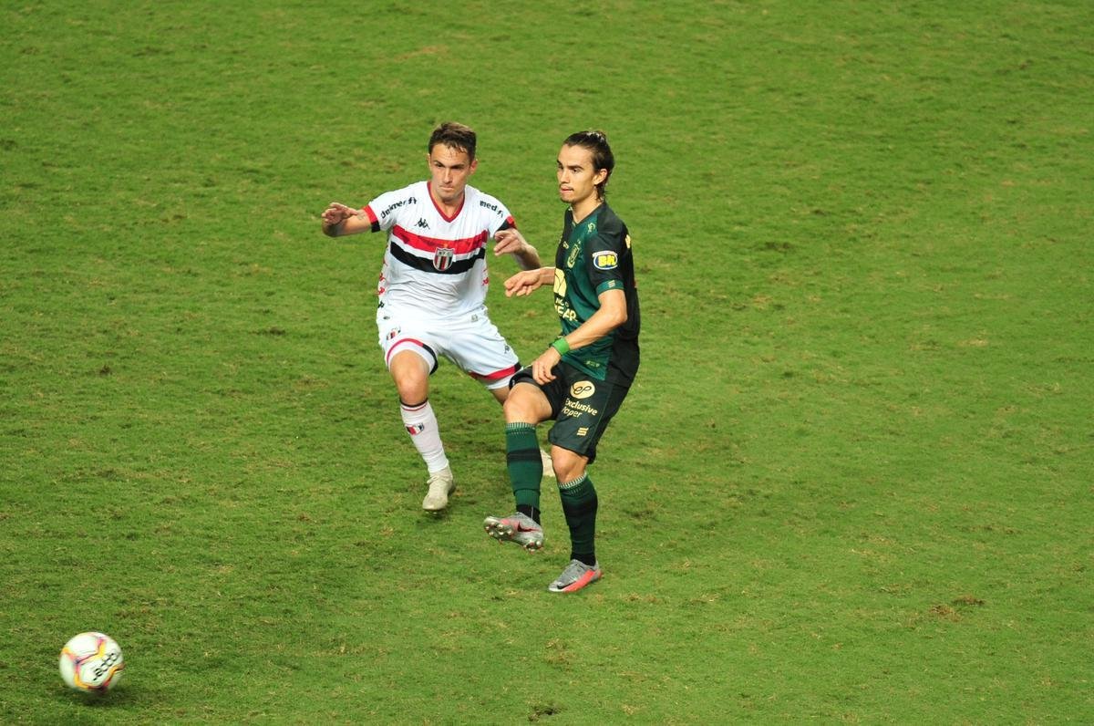 Amrica e Botafogo-SP se enfrentaram no Independncia, pela 35 rodada da Srie B