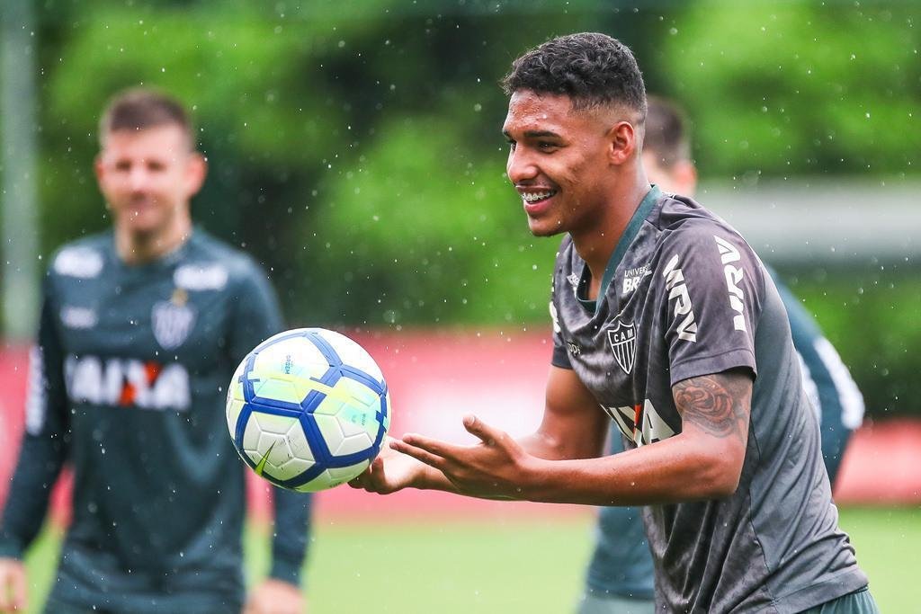 Levir comanda treino ttico na Cidade do Galo; veja fotos
