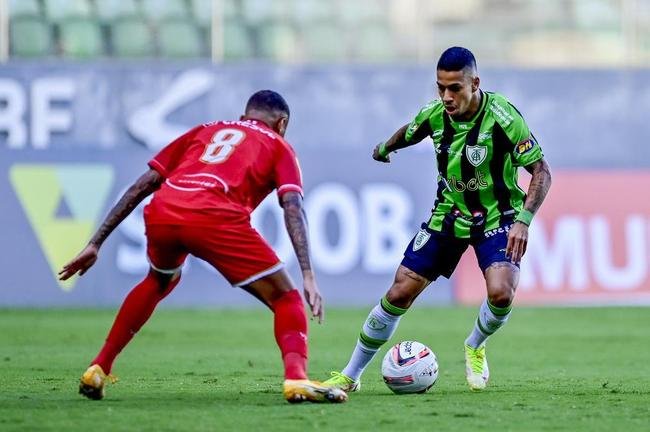 O Amrica recebeu o Tombense neste sbado (19), em jogo vlido pela 11 rodada do Campeonato Mineiro. Sem pblico, a partida foi realizada no Estdio Independncia, em Belo Horizonte.