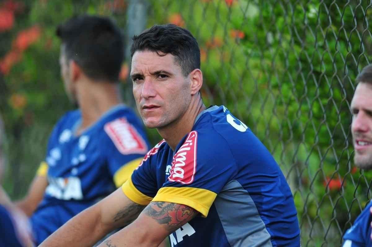 Imagens do ltimo treino do Cruzeiro antes do duelo contra o So Francisco-PA