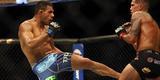 Fotos da vitria de Rafael dos Anjos, que valeu o cinturo dos leves do UFC