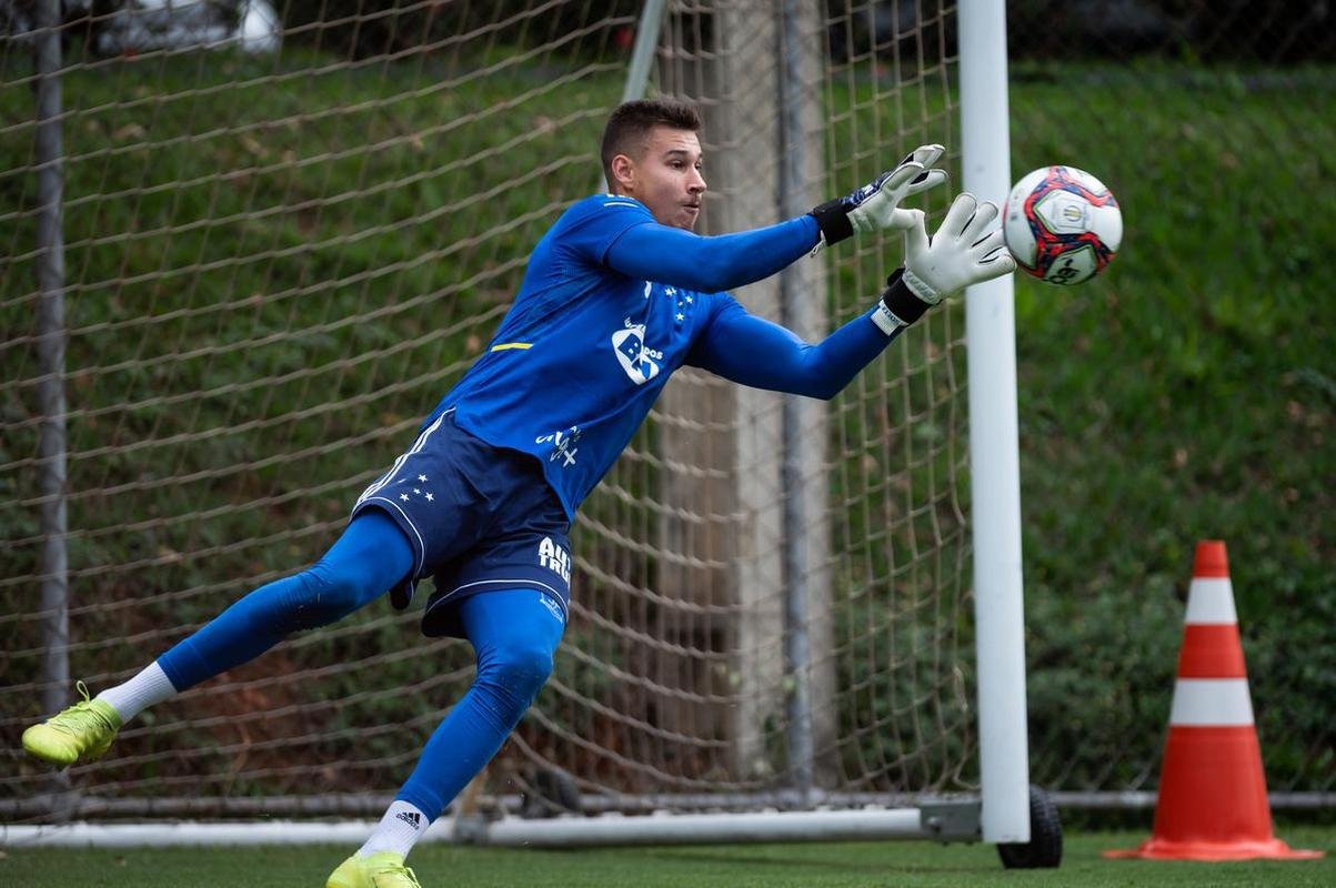 Fotos do treino do Cruzeiro desta segunda-feira (18/10)