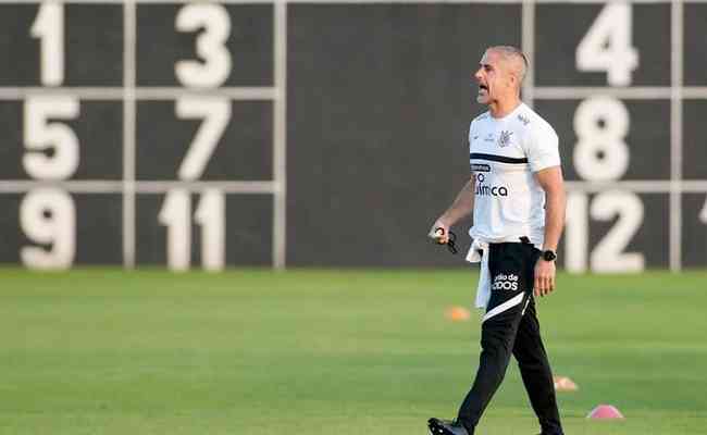 Buscando recuperação, Grêmio enfrenta o Corinthians fora de casa