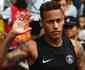 Neymar completa um ano de Paris Saint-Germain com fama, fortuna e muita polmica