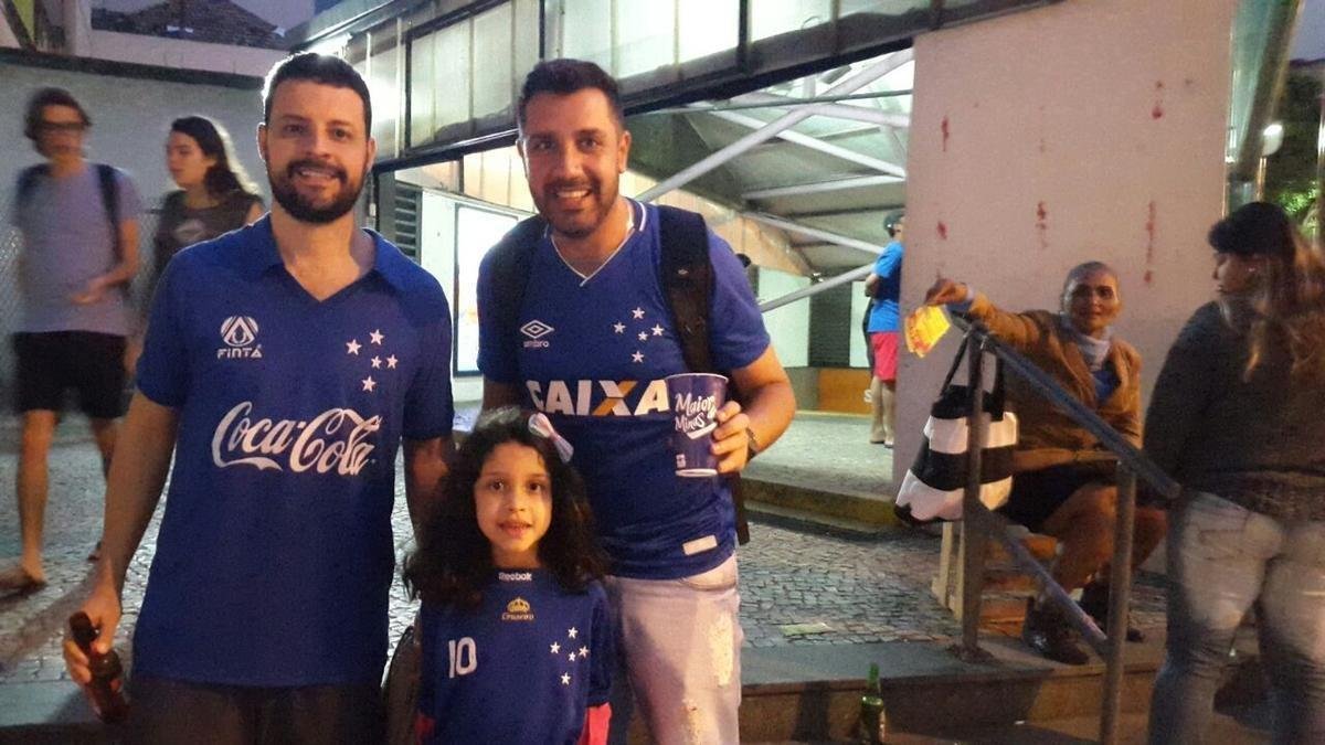 Mais de cinco mil cruzeirenses foram ao Maracan acompanhar o primeiro jogo da deciso