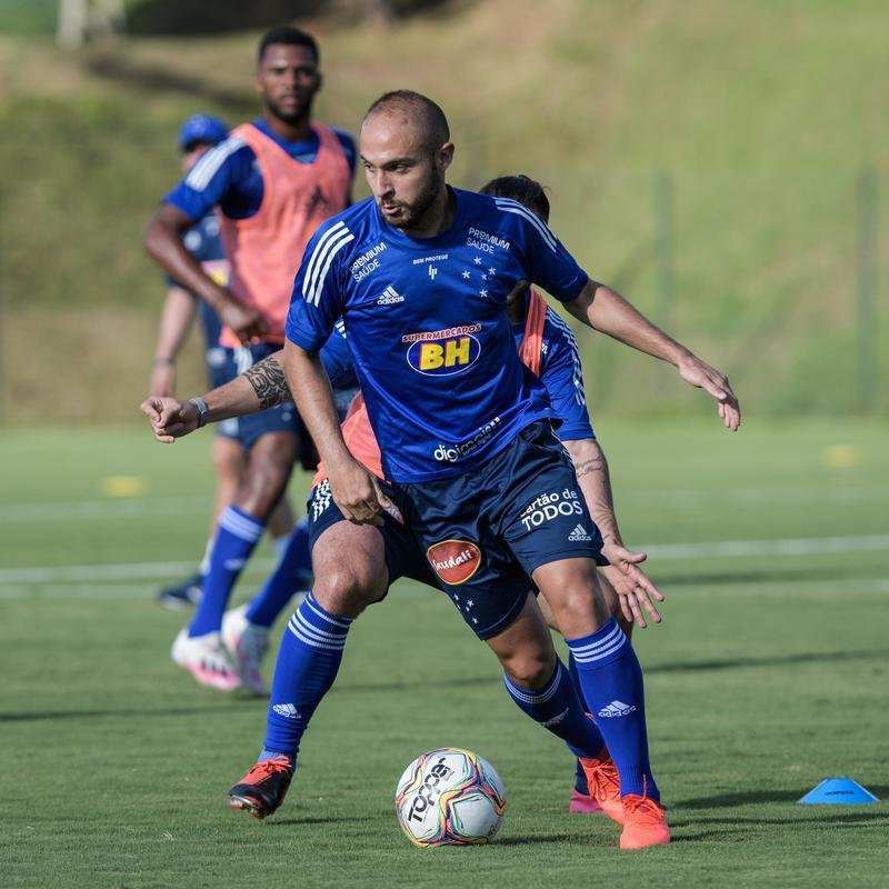Em Atibaia, Cruzeiro iniciou preparao para o duelo diante da Ponte Preta