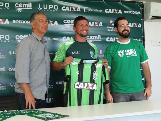 Fotos da apresentao do atacante Judivan no Amrica (Matheus Adler/EM D.A Press)